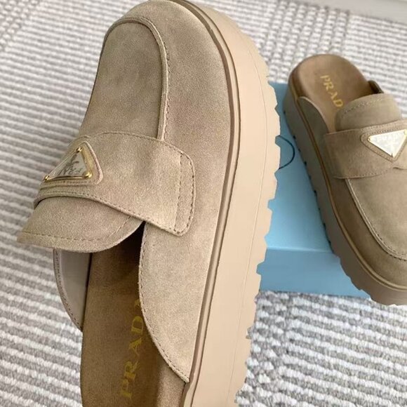 Prada womens Slip-On Loafers. Calzature Donna - Picture 5 of 9